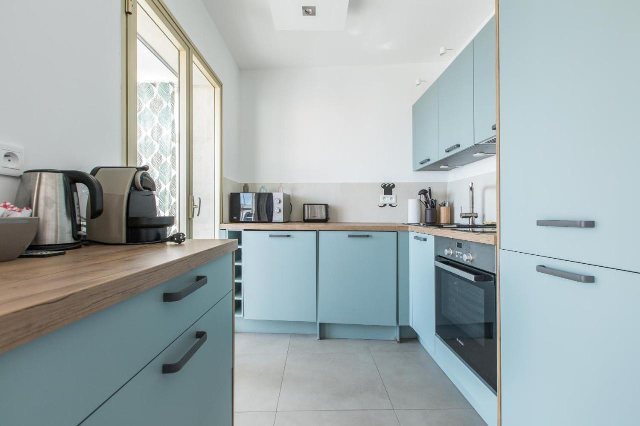 Lb Vacation Rentals I Admire Panoramic Ocean Views Through Walls Of Windows Cannes Exterior foto